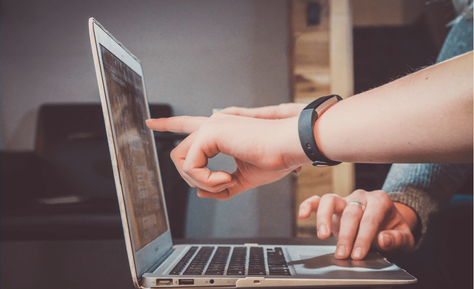 Viser hvilke tegn man bør se etter for svindelmetoder på pc